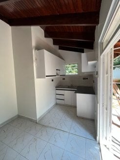 Exquisite One Bedroom Guest House For Rent