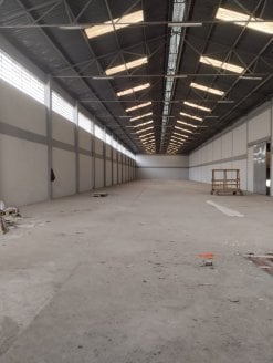 Spacious Warehouses for Rent on Airport North Road – From 13,700 to 50,000 Sq.Ft