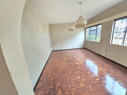 Spacious 5-Bedroom Parklands Maisonette for sale