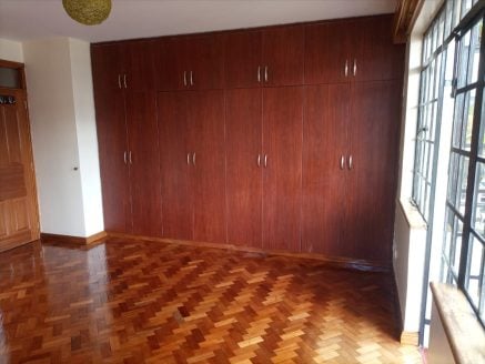 Spacious and Luxurious 3-Bedroom Ensuite Apartment for Sale in Lavington, Nairobi
