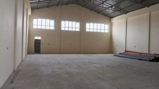 Modern 4,000 SQFT Warehouse for Rent on Eastern Bypass