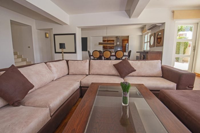 Airbnb market Nairobi 2025